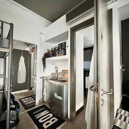 Bright Studio 4 A Short Stay Near Oaka - Iaso - Ygeia - Mitera Hospitals Атина Екстериор снимка