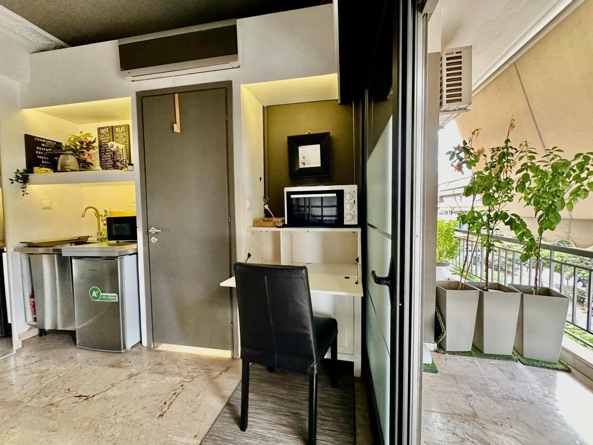 Bright Studio 4 A Short Stay Near Oaka - Iaso - Ygeia - Mitera Hospitals Атина Екстериор снимка