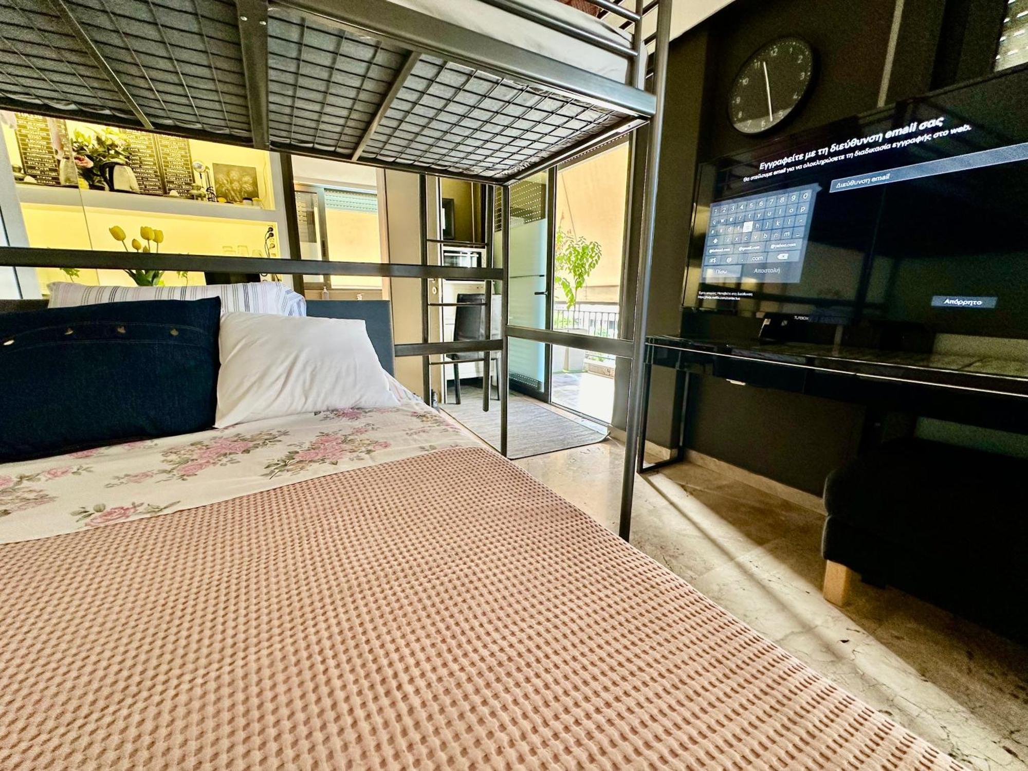 Bright Studio 4 A Short Stay Near Oaka - Iaso - Ygeia - Mitera Hospitals Атина Екстериор снимка